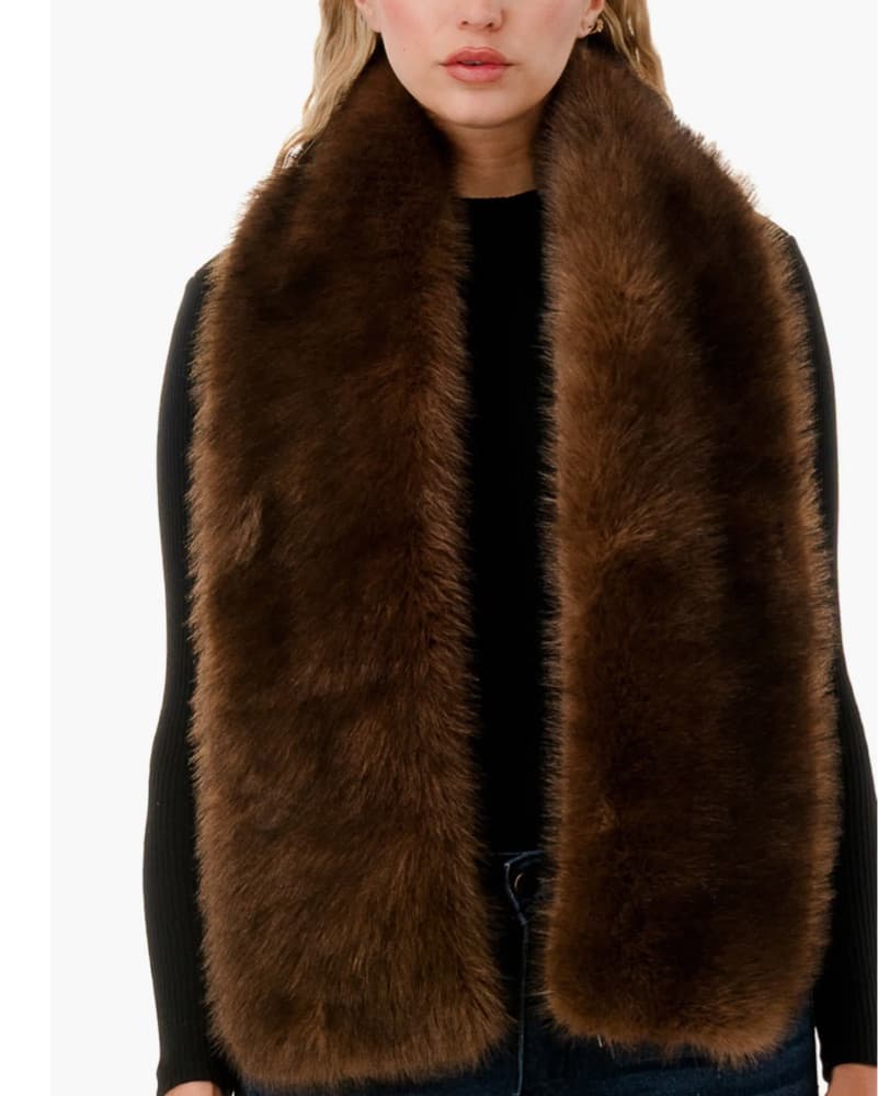 Luxurious Faux Fur Scarf - Image 2