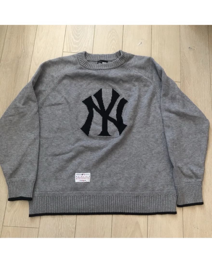Yankee Sweater - Image 1