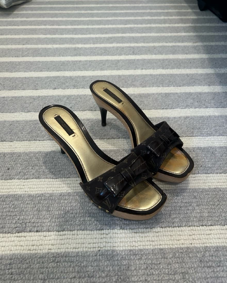 Louis Vuitton Monogram Wood Bow Heels - Image 1