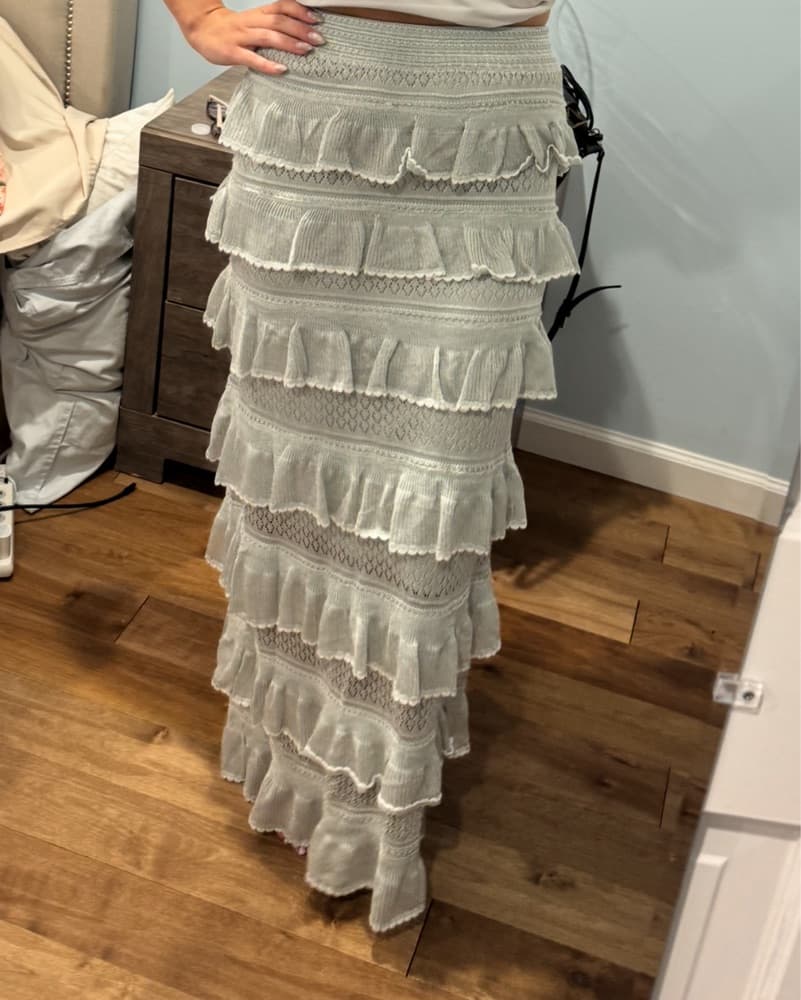 Elegant Tiered Ruffle Maxi Skirt - Image 3