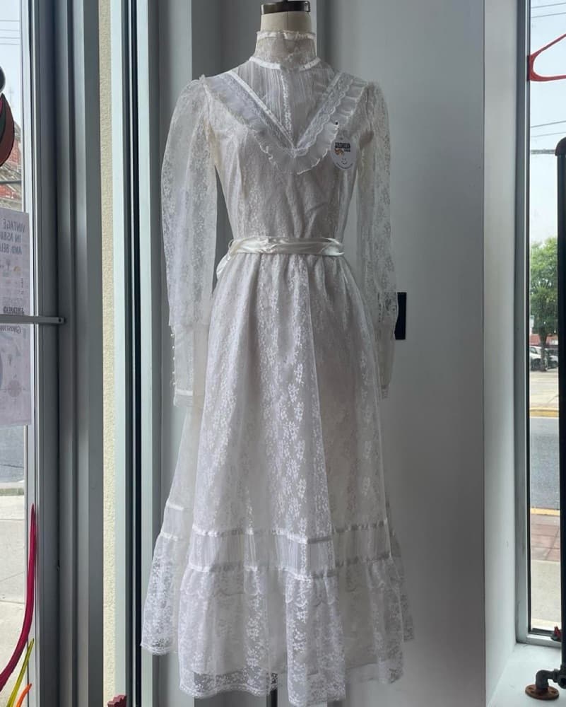 1970’s Cottage Core White Lace Dress - Image 1