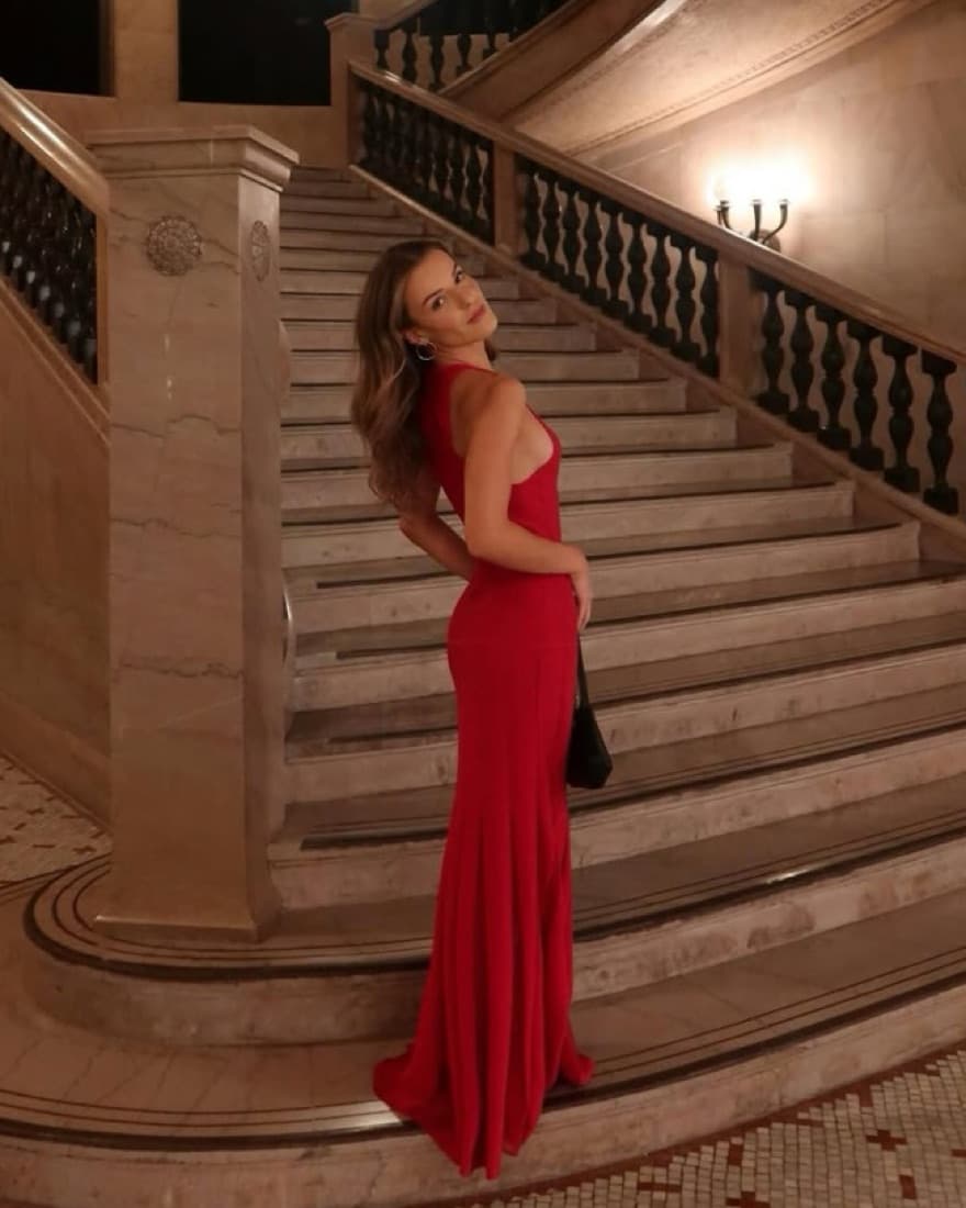 Red pleated dress - Image 2