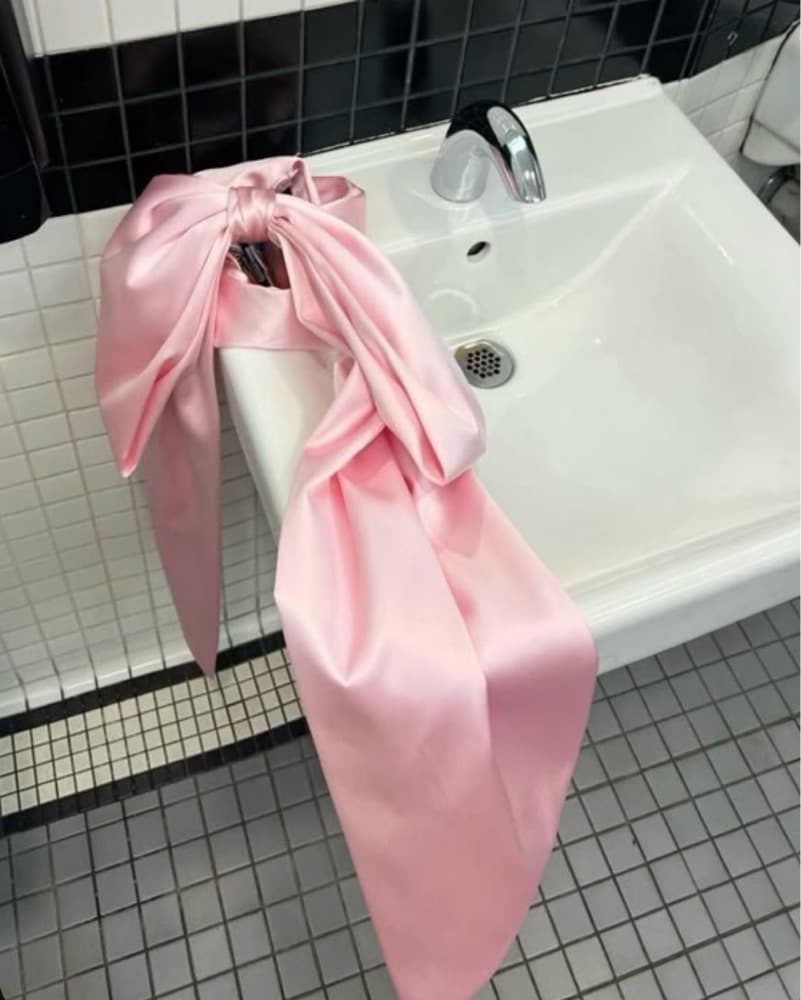 Sandy Liang Bow Bag Pink  - Image 2