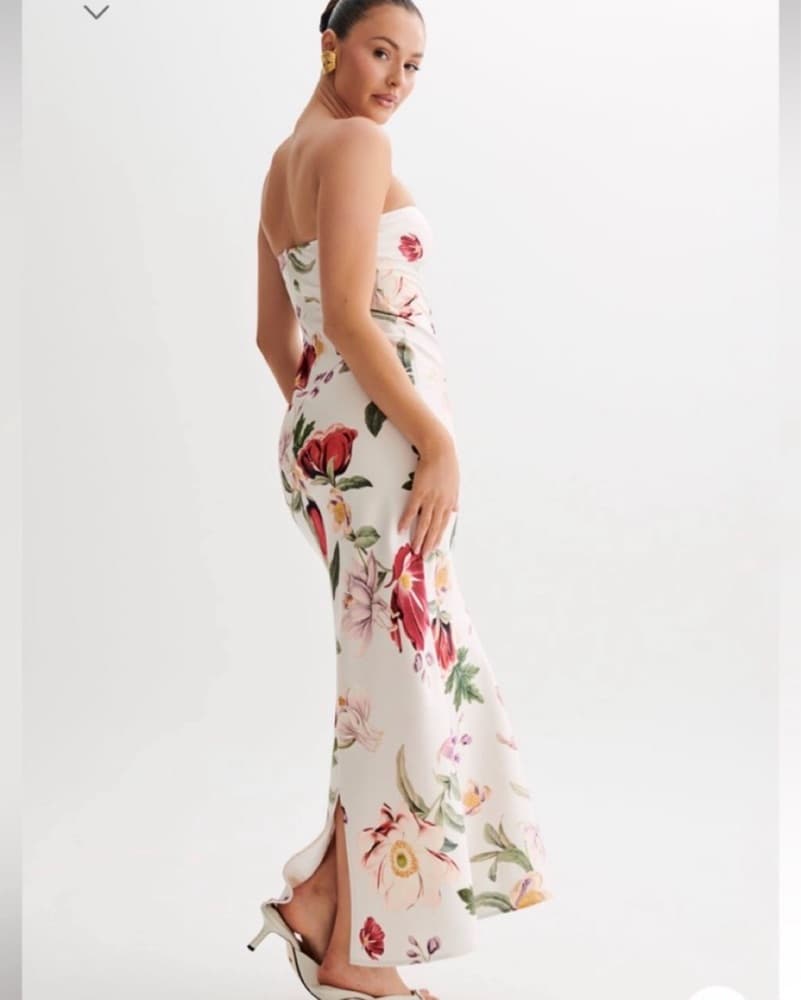 Meshki Floral Stapless Dress - Image 3