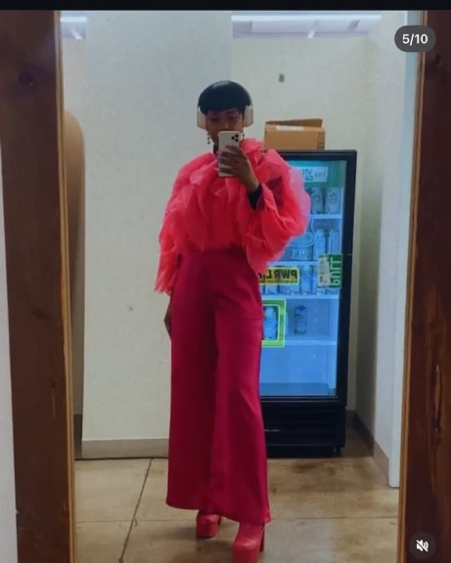 Striking Head-to-Toe Fuchsia Ensemble - Image 2