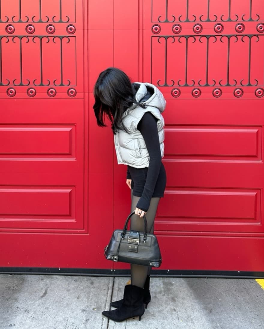 Aritzia Super Puff Reflective Vest - Image 5