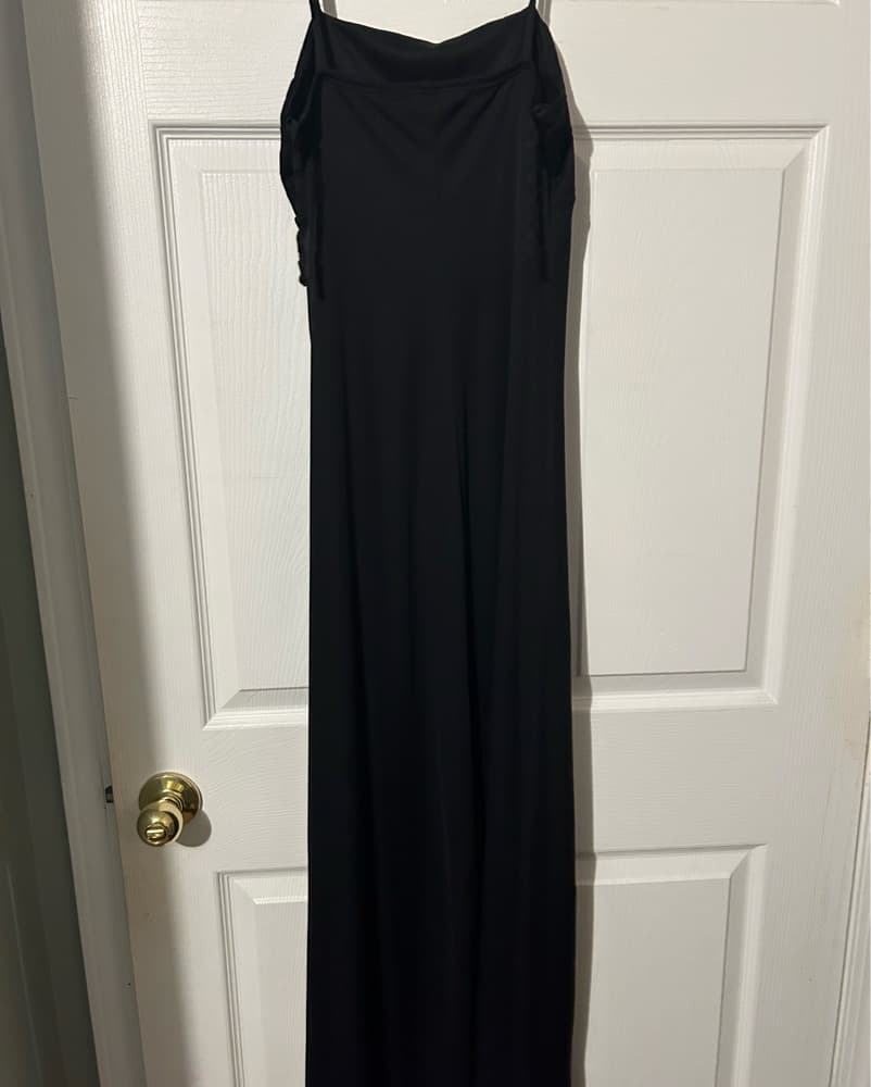 black sleeveless chiffon formal Gown - Image 2
