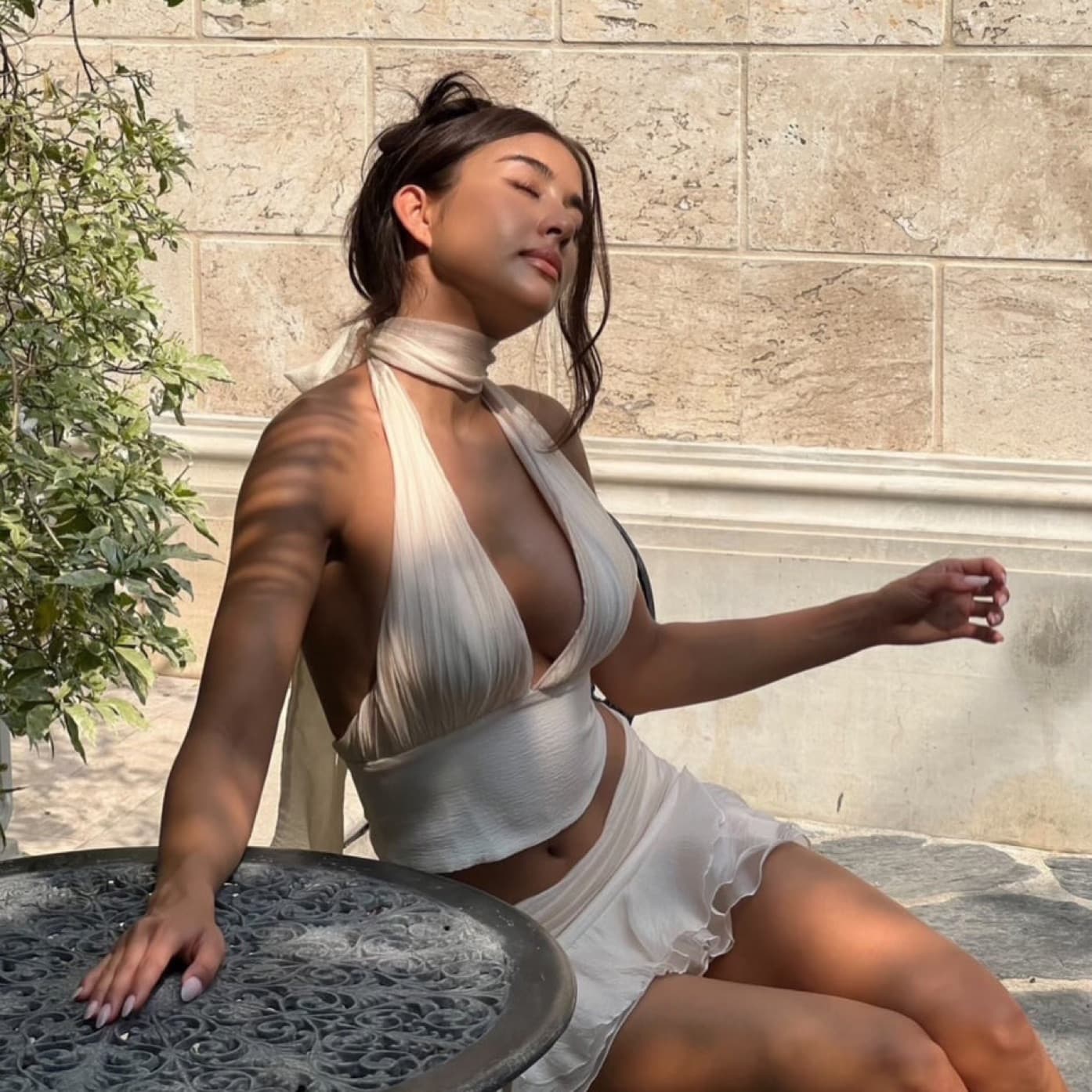 Cherie - BELINDA HALTER TOP - IVORY - Image 2