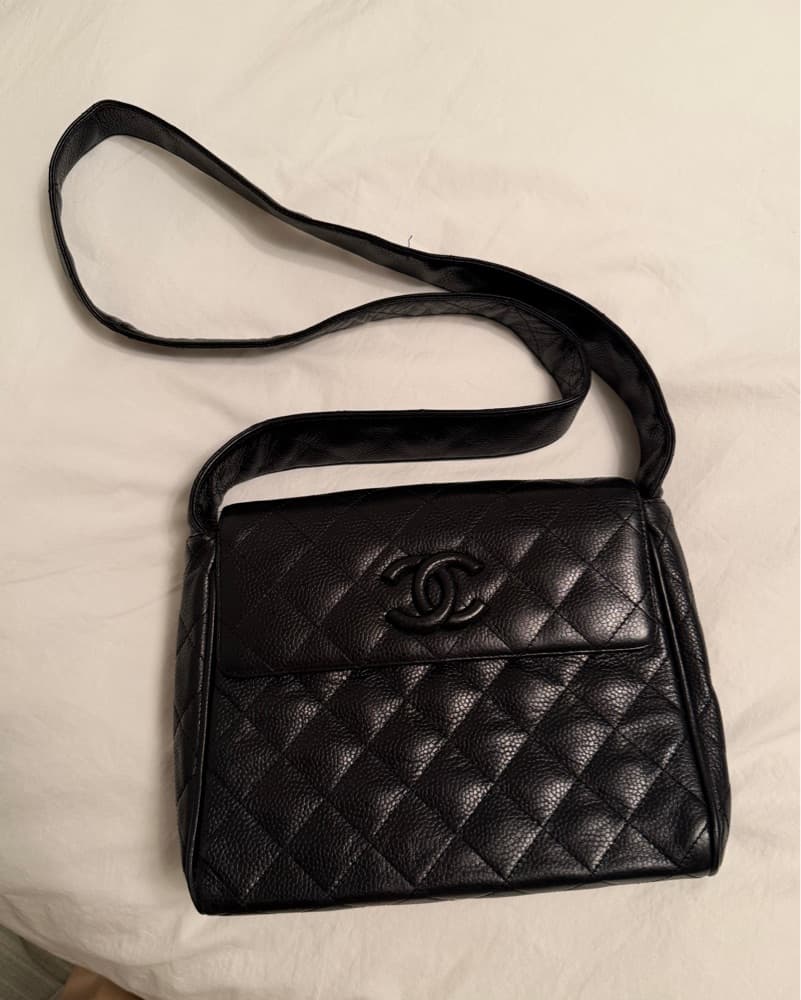 *VINTAGE* Chanel Black Crossbody Bag - Image 2
