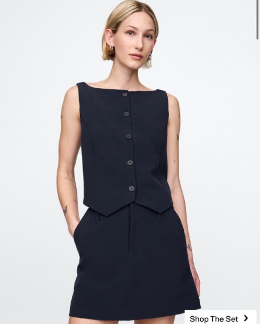 Gap Bi-Stretch Skort And Vest Set - Image 4
