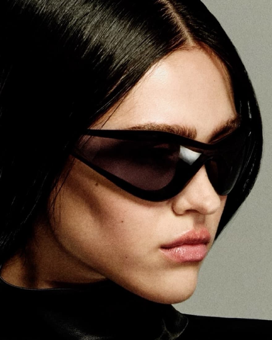 CHIMI Sunglasses ‘The One’ - Black - Image 5