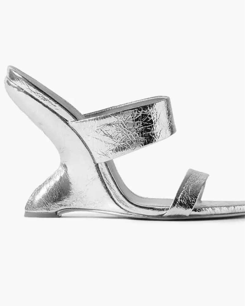 Yara Metallic Cracked Leather Heels - Image 3