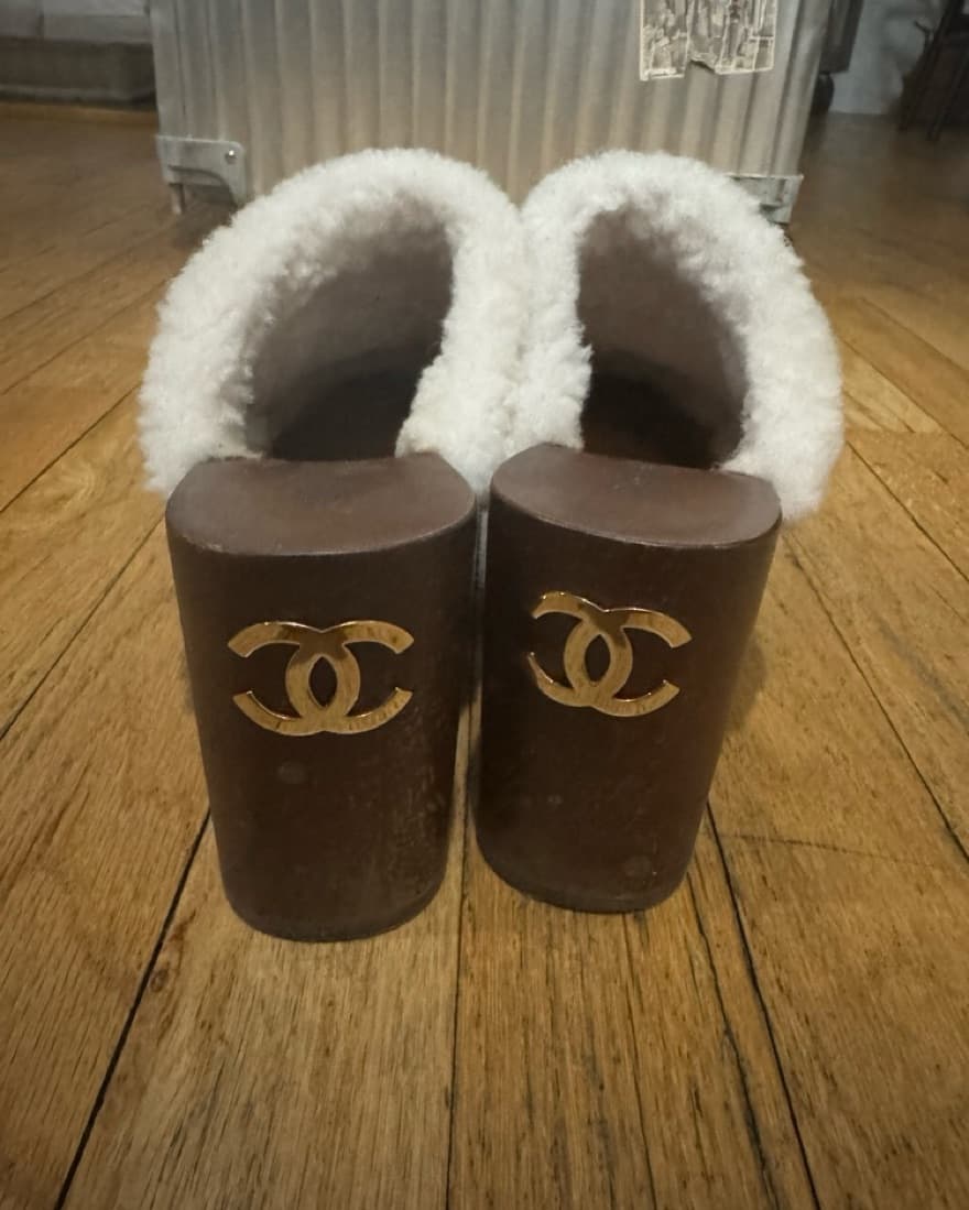 CHANEL 2019 Shearling Plateau Clogs - Image 1