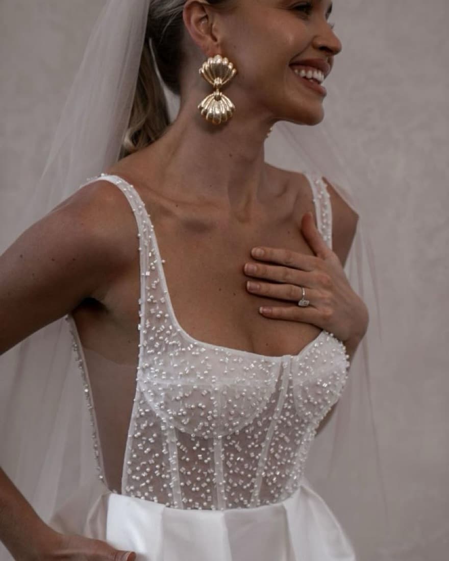 Made With Love - Short Wedding Dress - Image 4