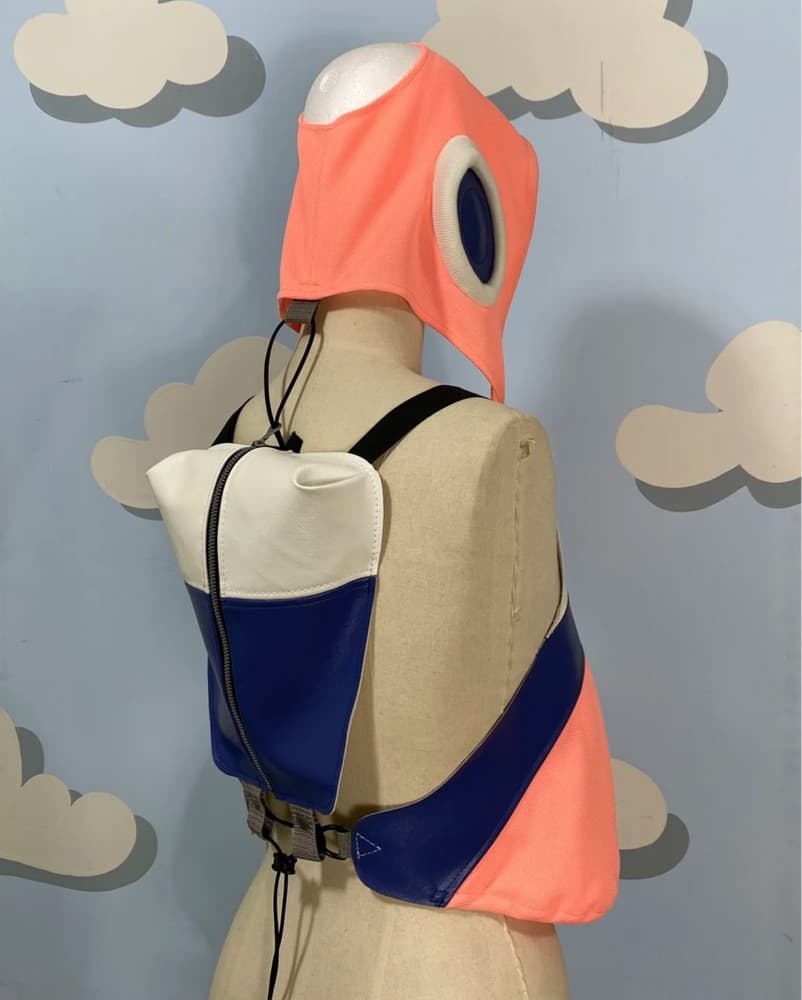 Scuba Vest With Hood - Image 1