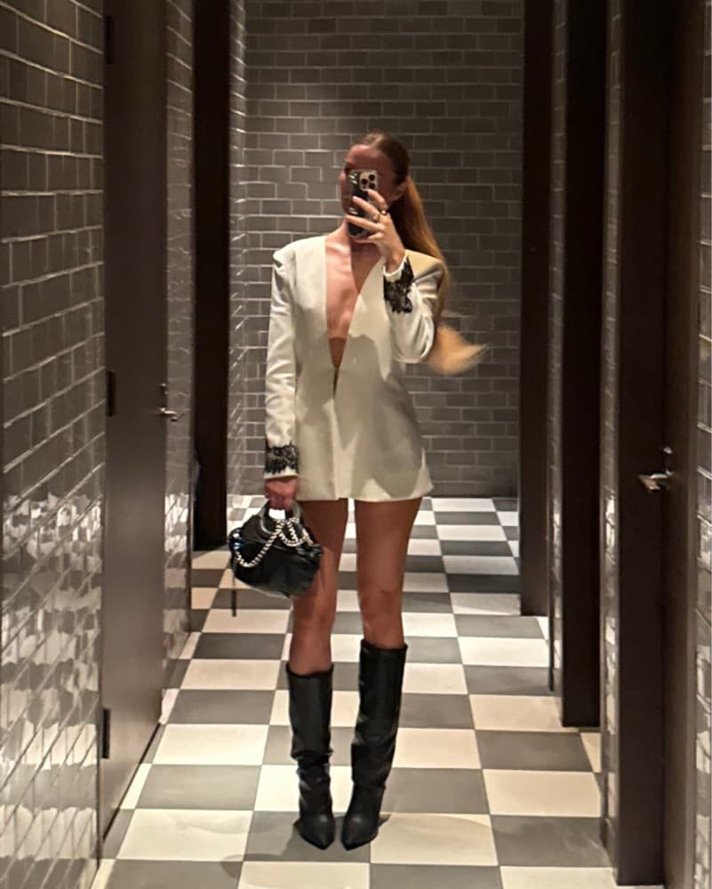 Elegant Lace-Trimmed Ribbed Blazer Set - Image 1