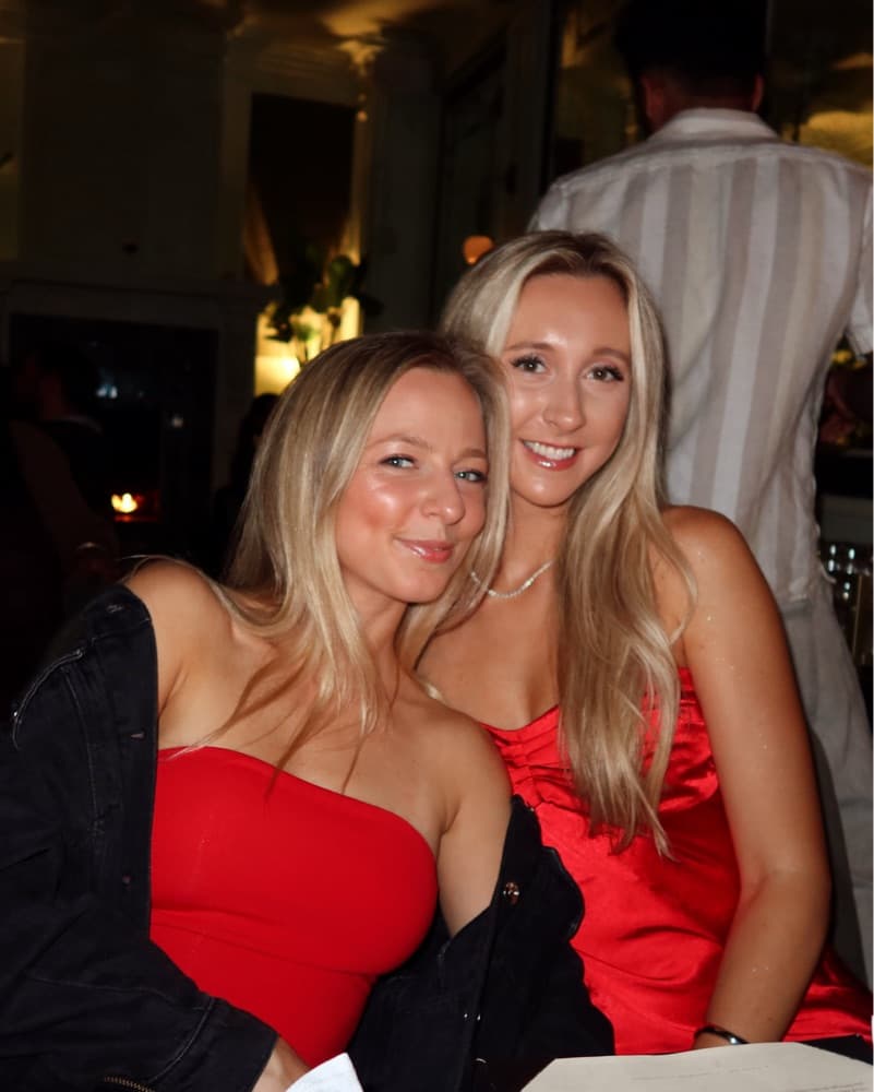 Hot red dress - Image 3