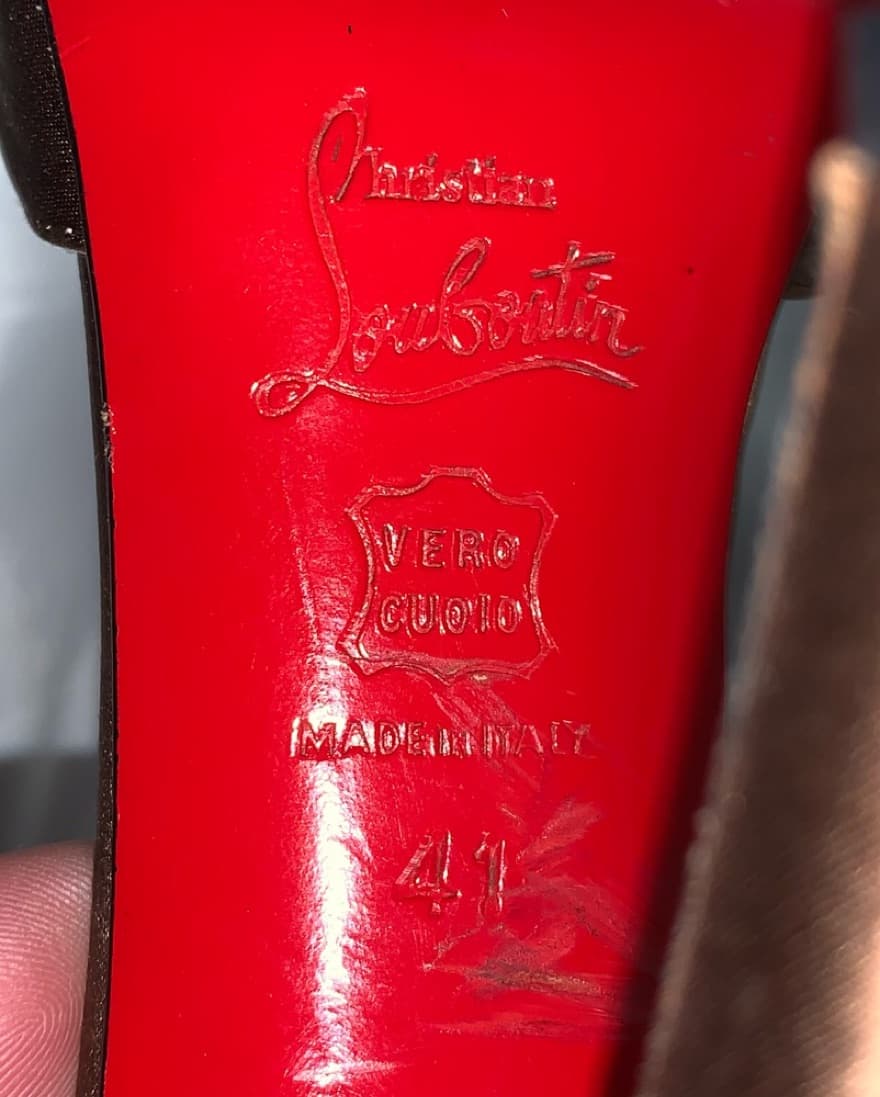 CHRISTIAN LOUBOUTIN size 41 D'Orsay PUMP - Image 2