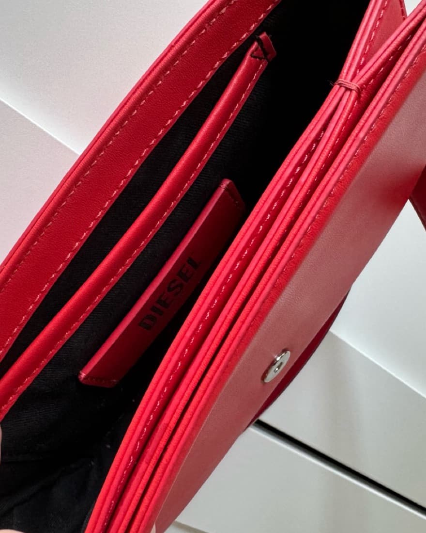 Diesel Red 1DR Leather Bag - Image 6
