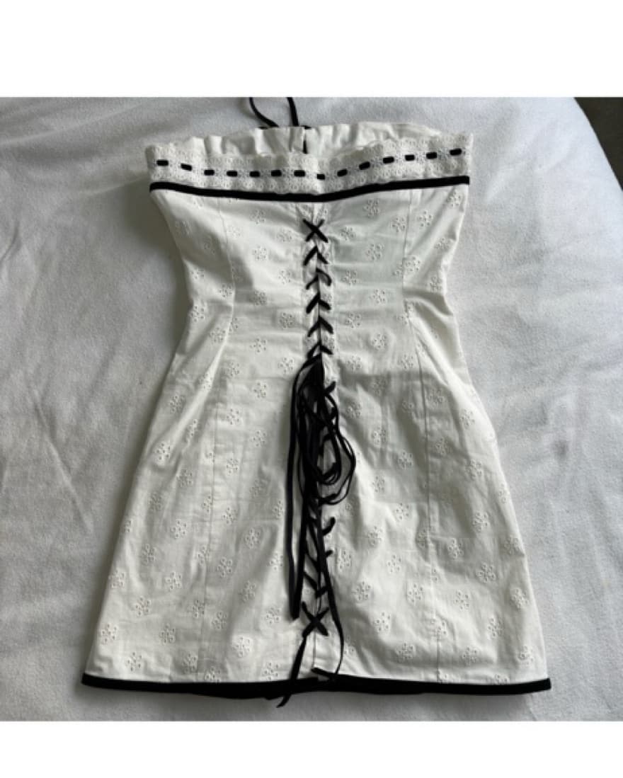 With Jean Sabrin White  Eyelet Dress - Image 4