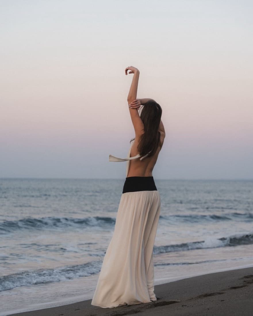 Fenity Fashion White Maxi Dress - Image 4