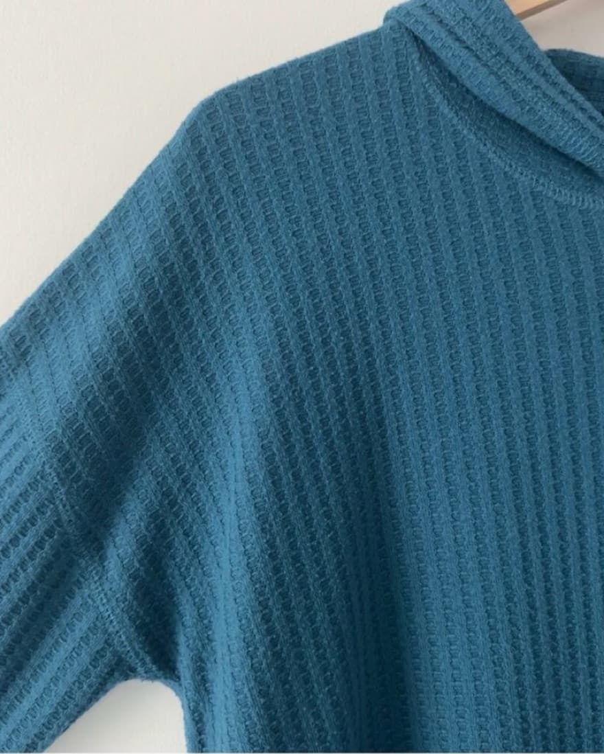 Revolve Chaser Ribbed Knit Hooded Top L - Image 3