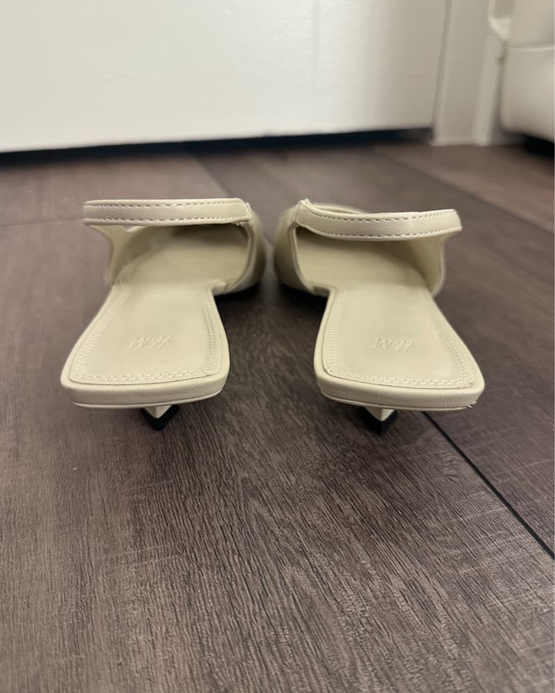 Cream / Ivory Kitten Heels  - Image 6