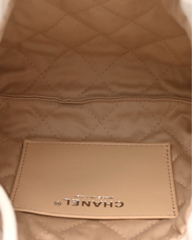 Chanel 22 Mini Bag  - Image 5