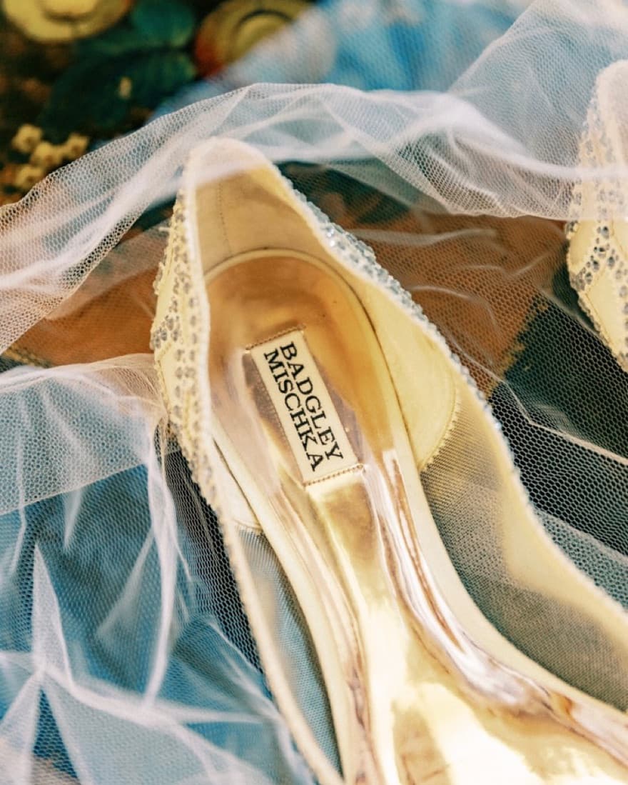Gorgeous Badgley Mischka Sparkly Flats - Image 5