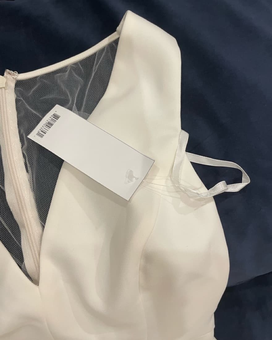 Brand New Ivory Amsale Jumpsuit Size 6  - Image 4
