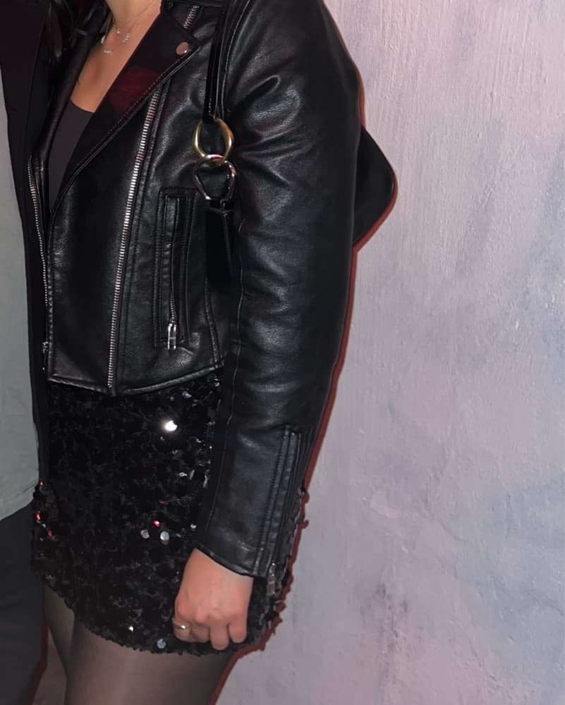 Black Sequin Mini Skirt - Image 2