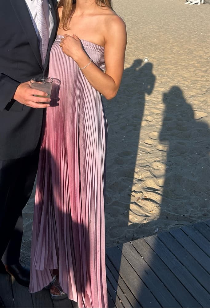 L’IDEE Bisous Strapless Gown in Mauve Om - Image 5