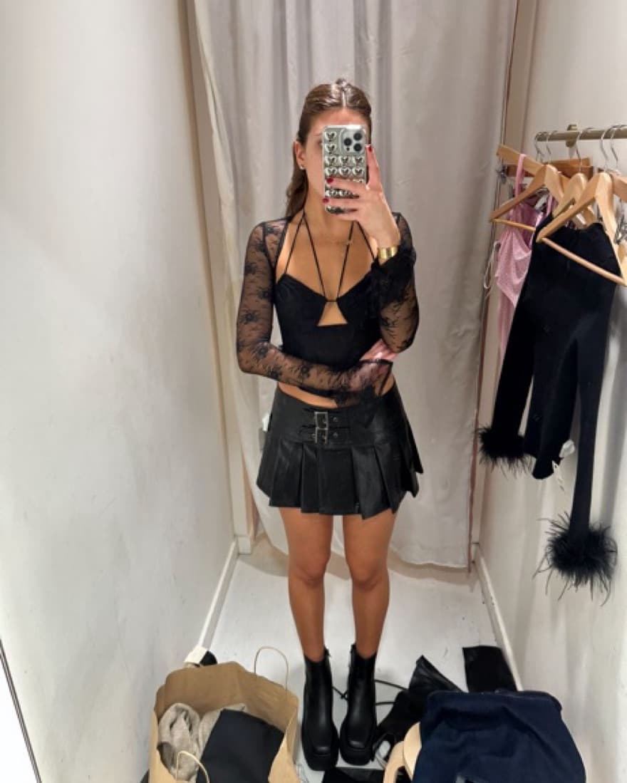 Black Crop Top Corset Long Sleeve - Image 1