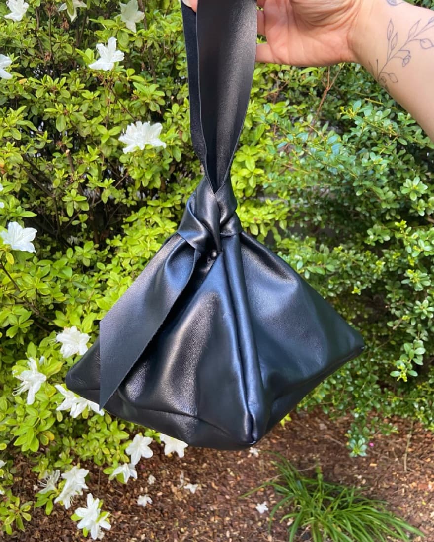 Black Leather Pyramid Purse - Image 2