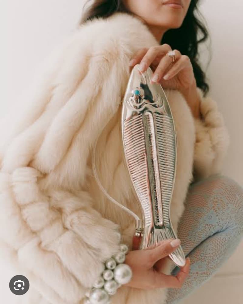 Vin Store Silver Fishy Bag - Image 1