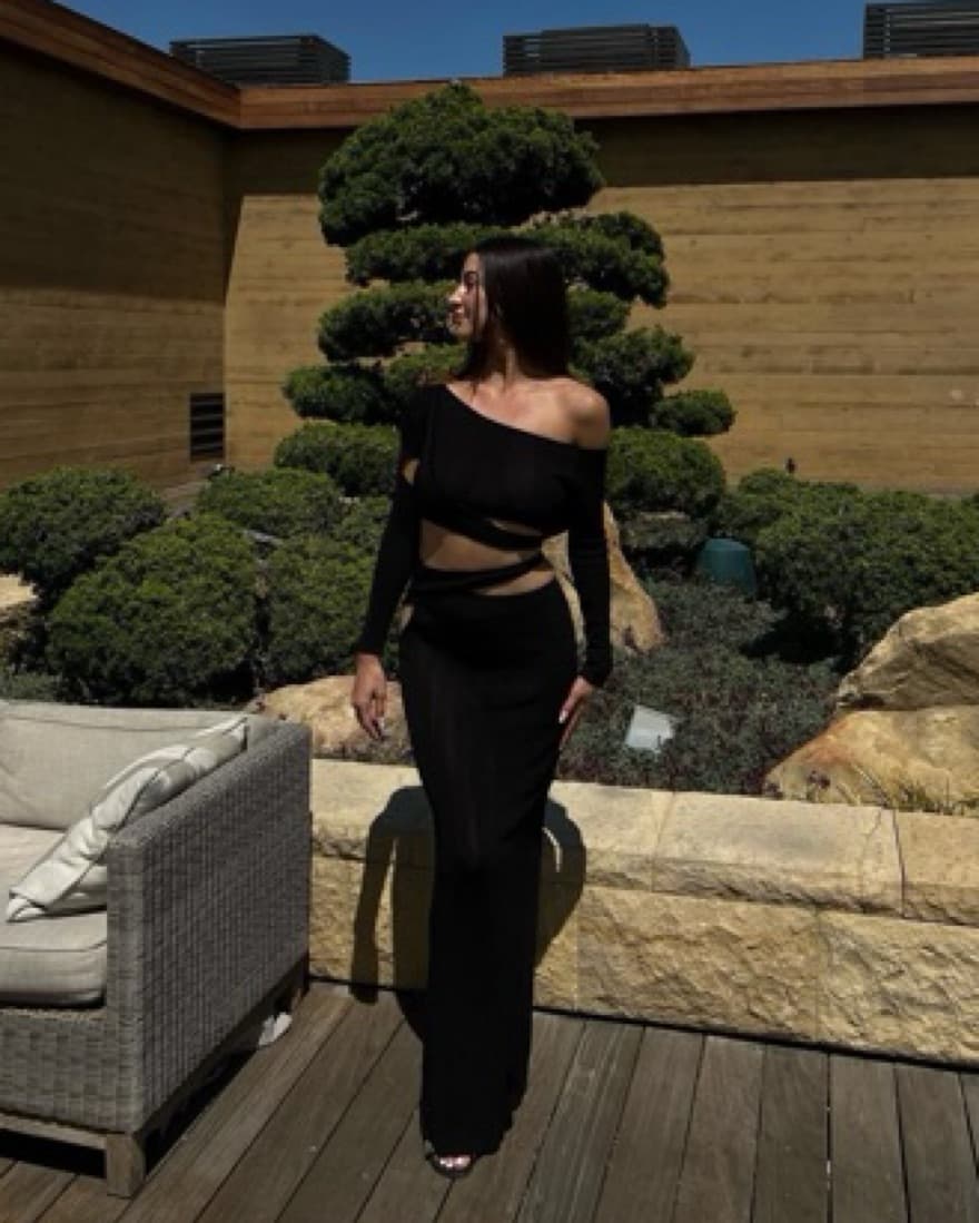 Aya Muse Skirt & Top Set Resort 22 - Image 2