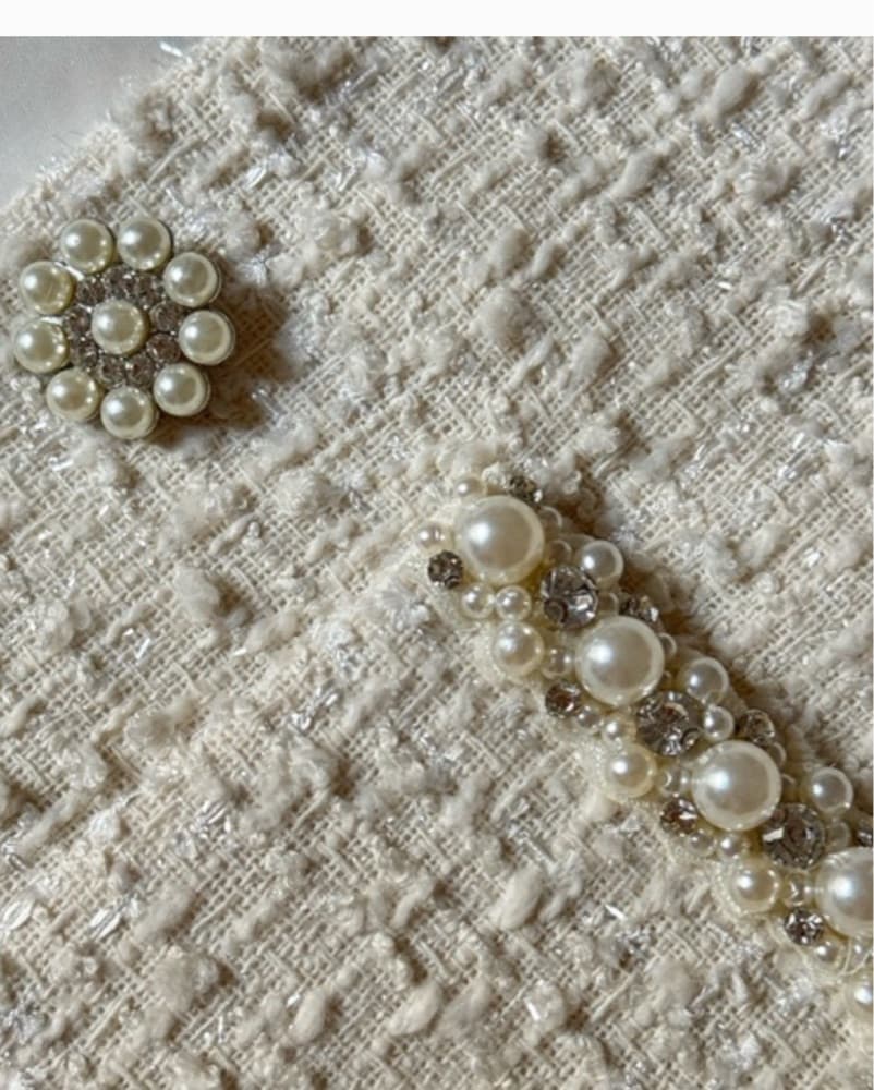 White Tweed And Pearl Jacket - Image 4