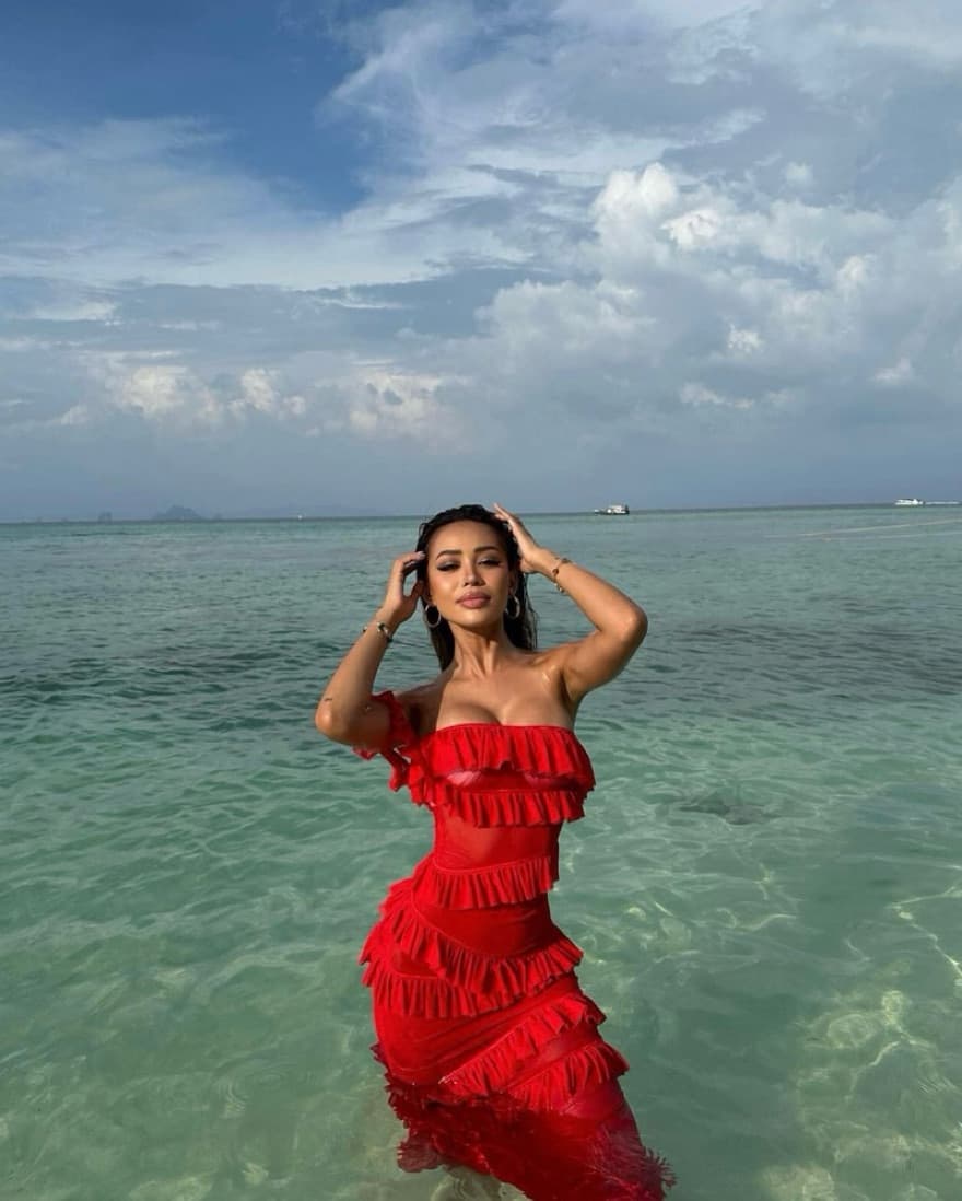Huelley Rose Lya Dress - Image 2