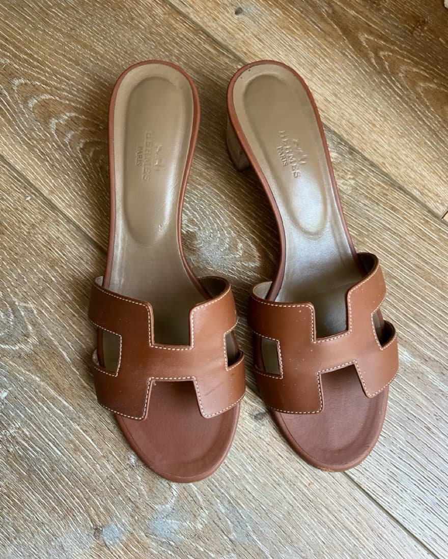 Hermes Brown Oasis Sandal - Image 4