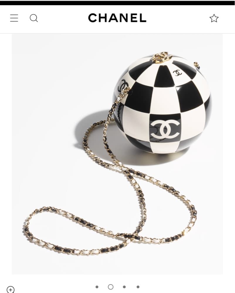 Chic Checkered Chanel Bag - Image 3
