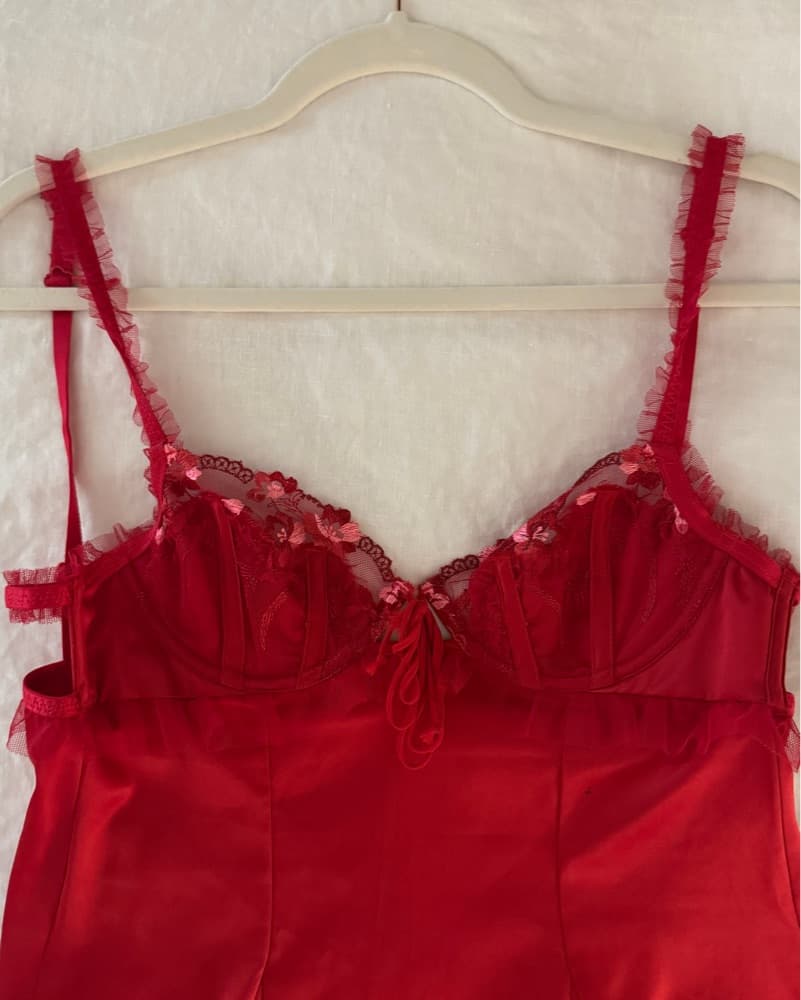 Red Silk Dress With Lace - Image 5