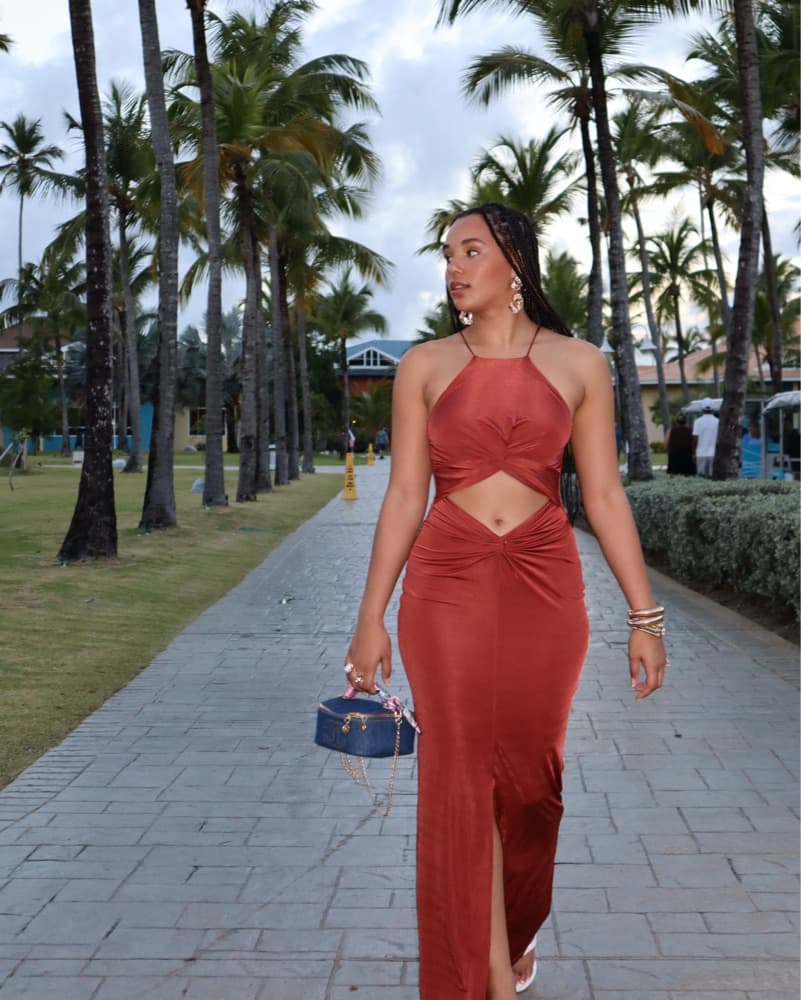 Captivating Crimson Cutout Ensemble - Image 3