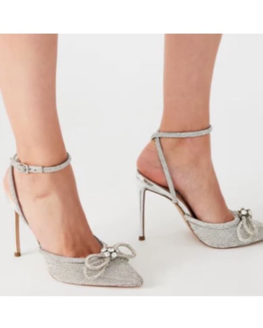 Alix Earle’s NYE 2024 Heels - Image 2