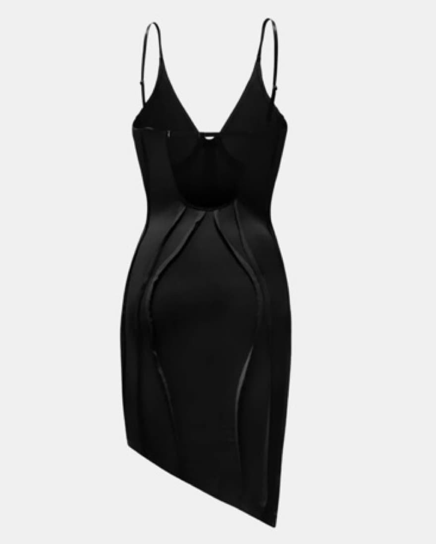 LBD that Snatches And Serves - Image 5