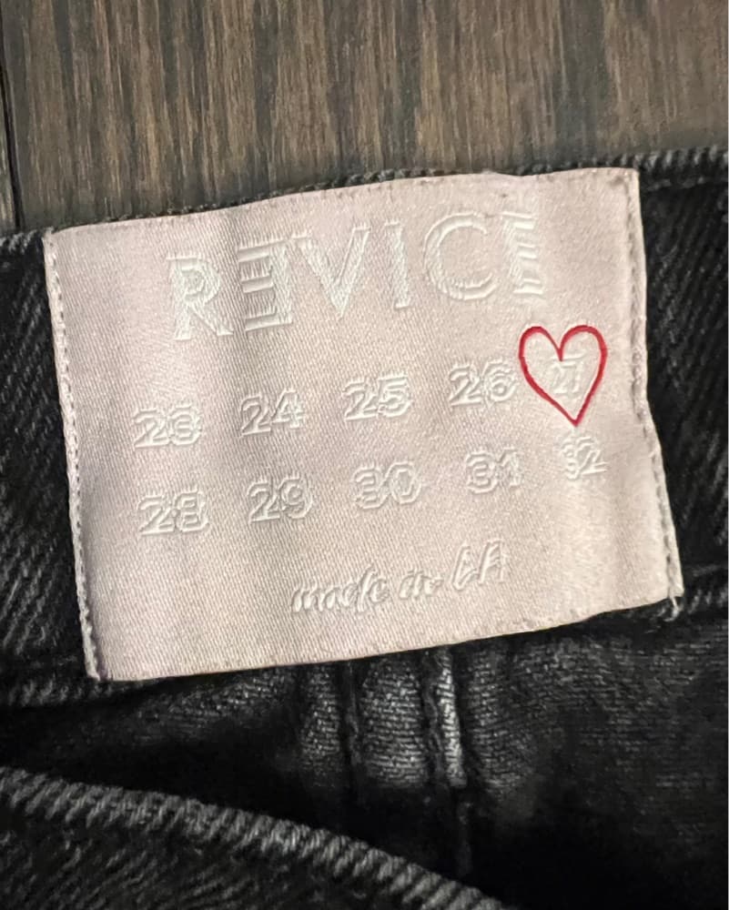 Revice Denim 90's Baby / Joey Black Wash - Image 4