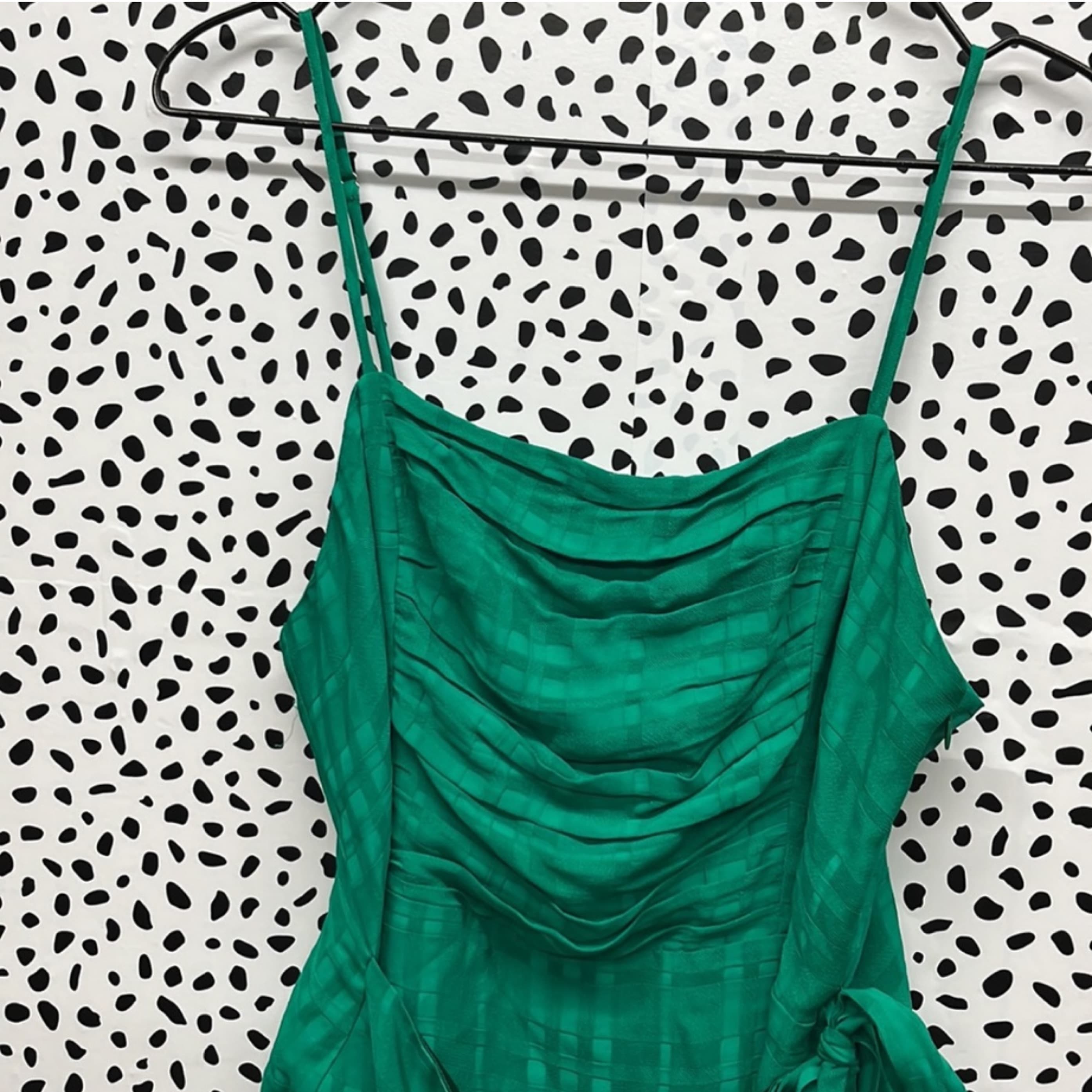 Privacy Please Henley Mini Dress Green - Image 4