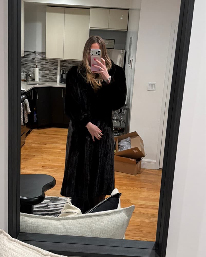 Vintage Mink Fur Coat - Image 3