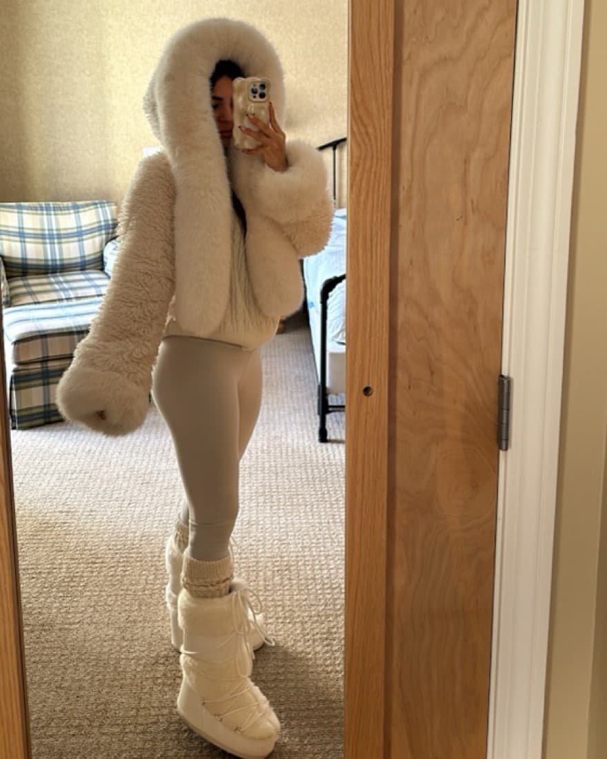 Miss Circle Kali Faux Fur Jacket - Image 5