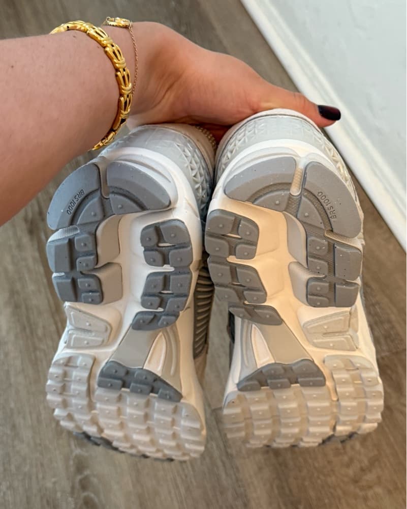 Nike Vomero 5 Grey And White Sneakers  - Image 5