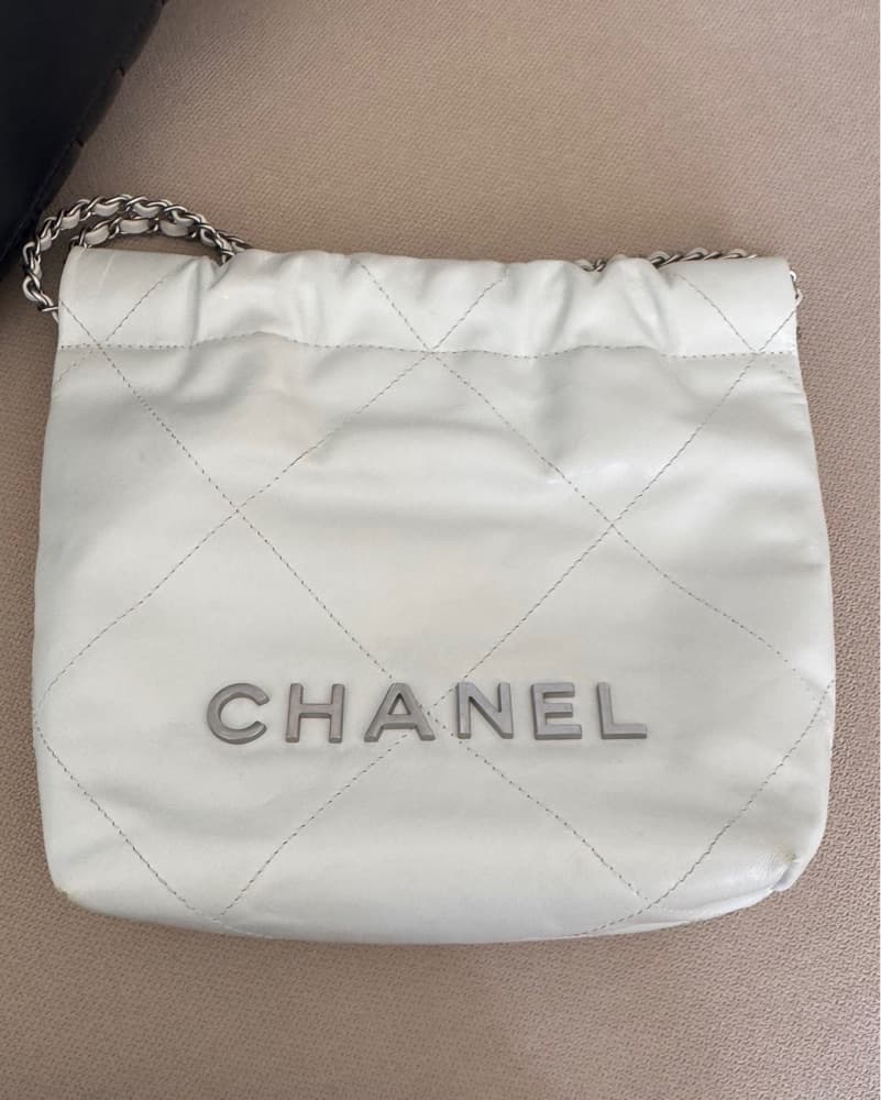 Chanel 22 Mini Bag  - Image 2